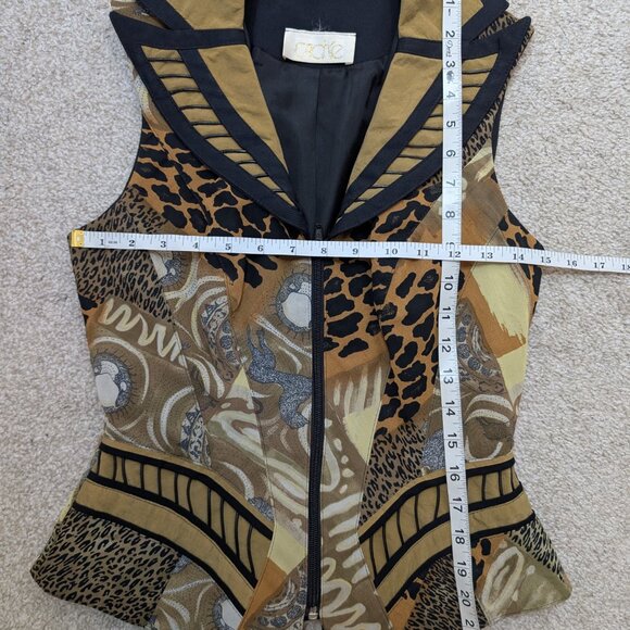 Cache Vintage Vest - Picture 7 of 8